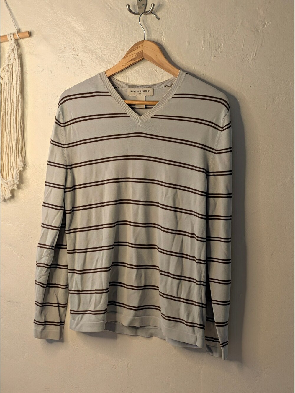 Banana Republic Vintage Striped V-Neck Sweater Light Blue Brown Men's Size S